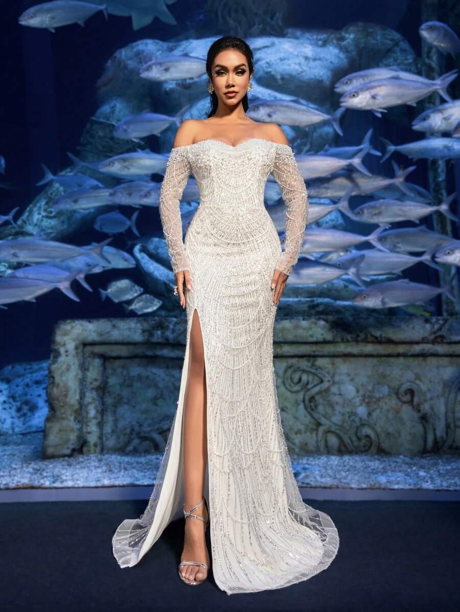 suknia ślubna off-shoulder zdobienia perełki rozcięcie