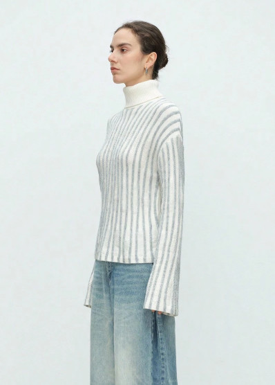 SWETER Z GOLFEM