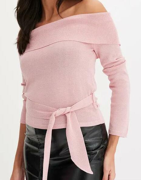 SWETER Z ODKRYTYMI RAMIONAMI