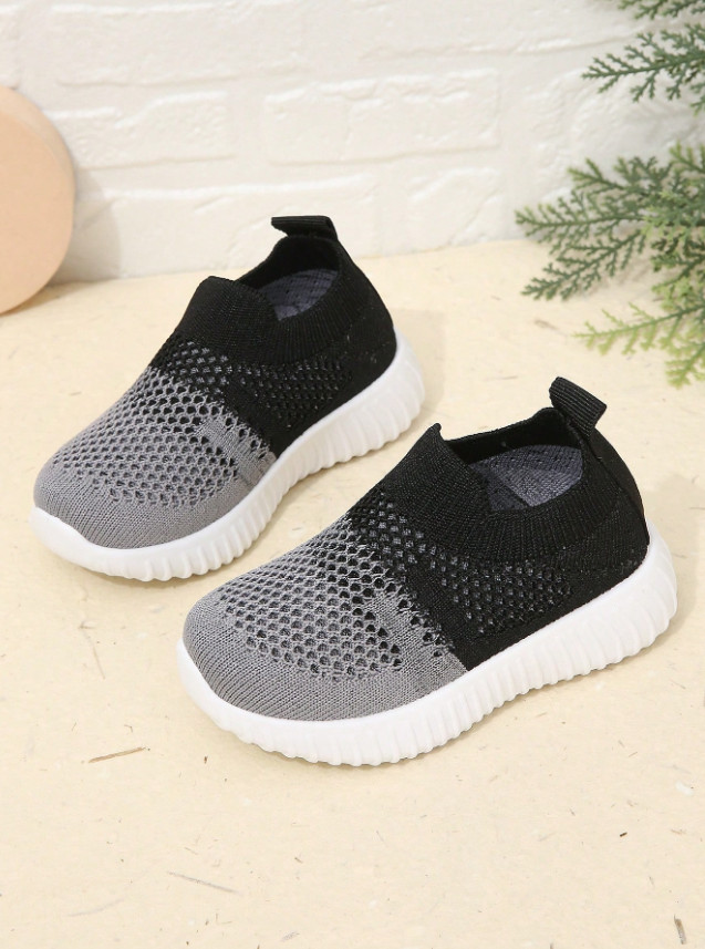 dwukolorowe buty trampki