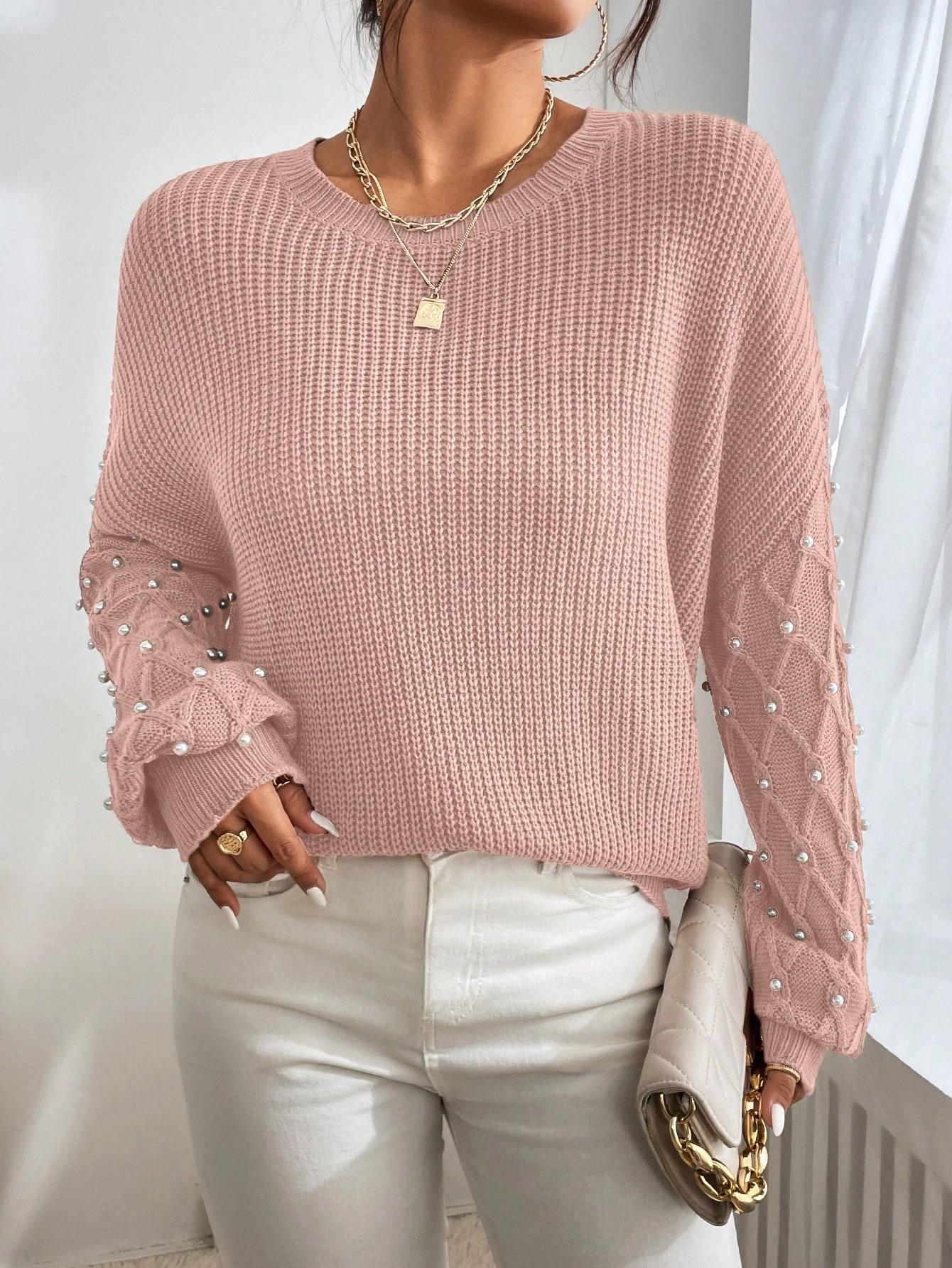 różowy sweter zdobienie perełki