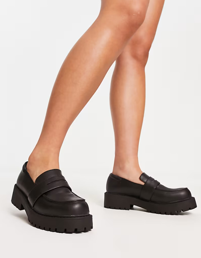 czarne mokasyny loafersy platforma