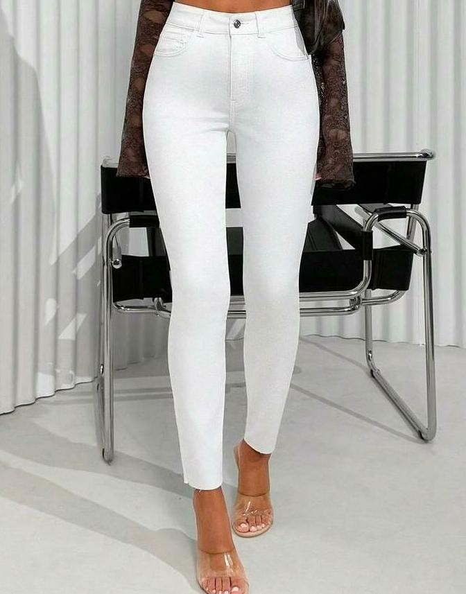BIAŁE SPODNIE JEANS RURKI