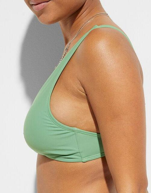 DÓŁ OD BIKINI