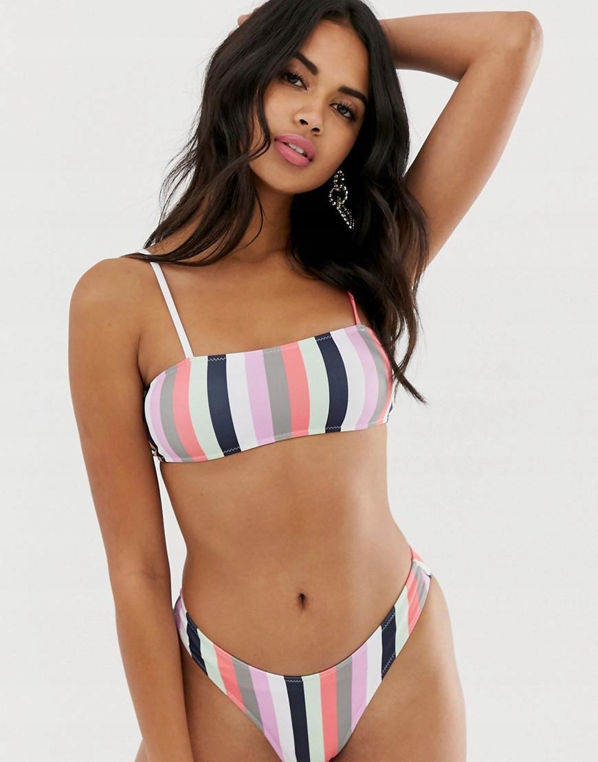 góra od bikini wzór paski