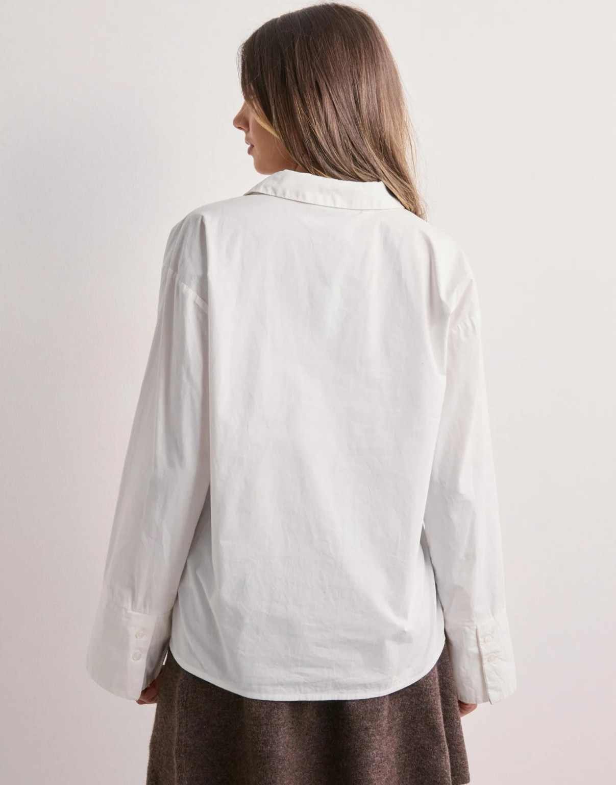 BIAŁA KOSZULA OVERSIZE