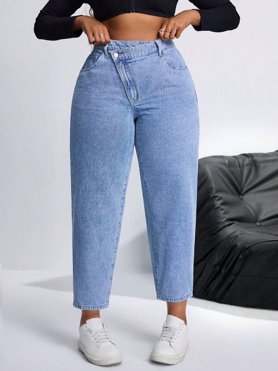 niebieskie spodnie jeans 