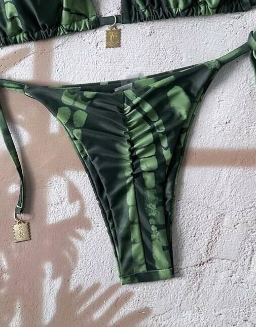 dół od bikini
