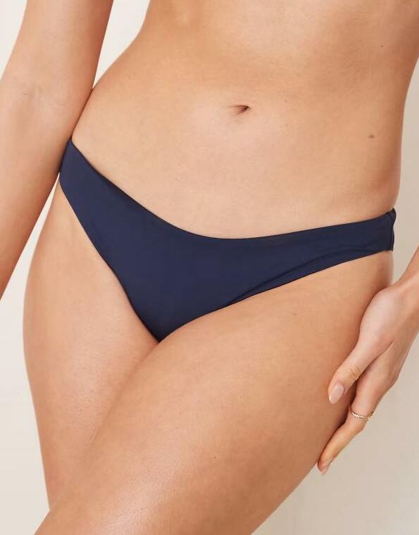 granatowy dół od bikini 