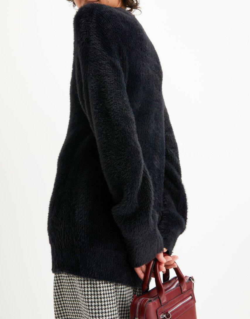 SWETER Z DZIANINY 