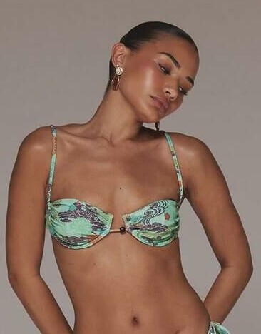 góra od bikini