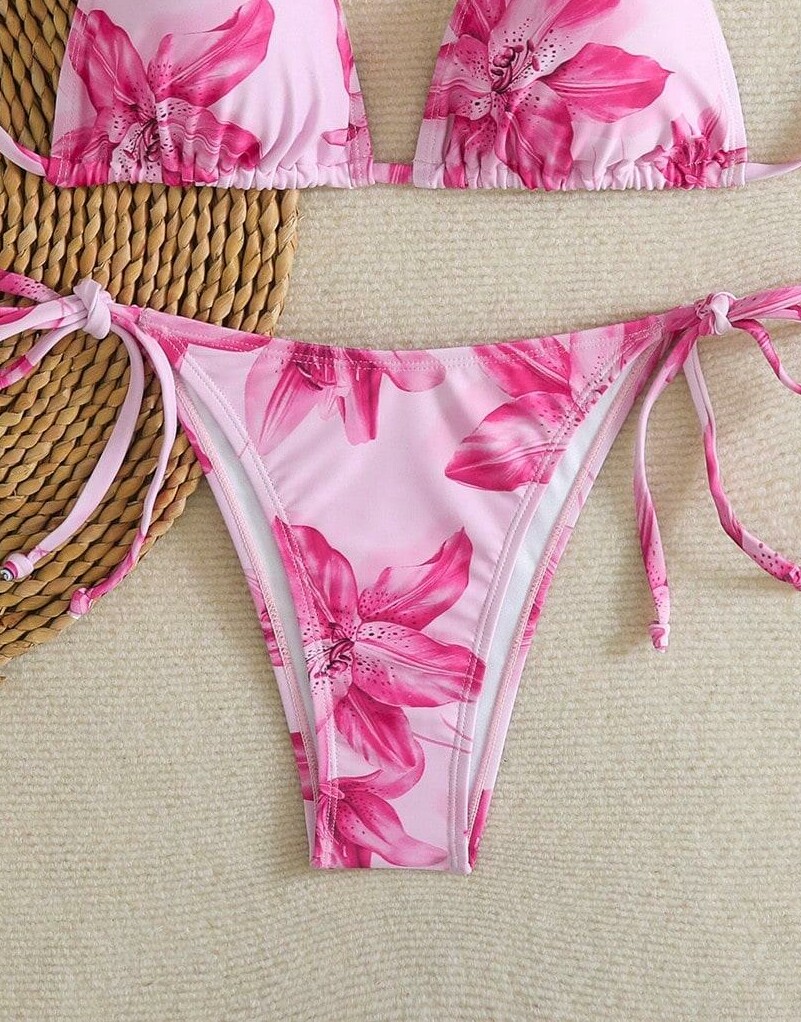 różowy dół od bikini