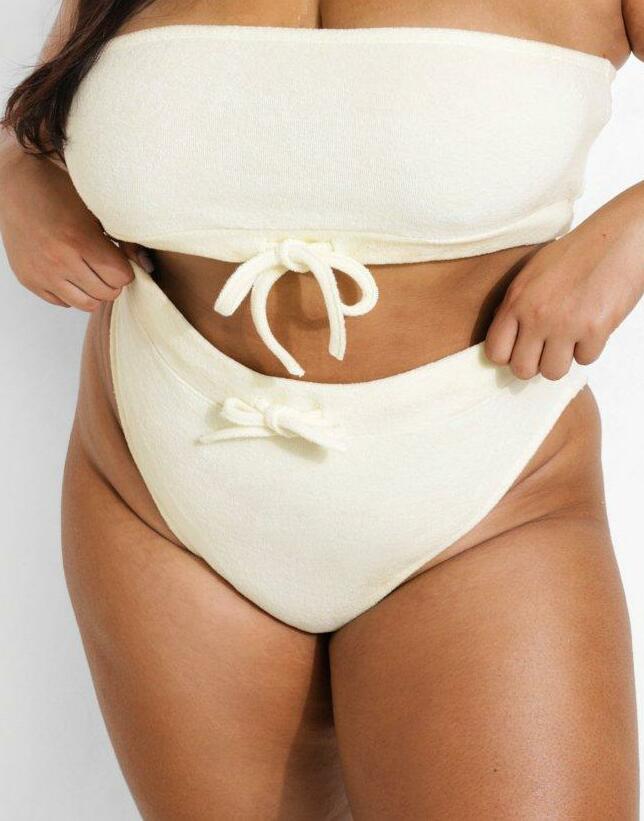 żółty dół od bikini