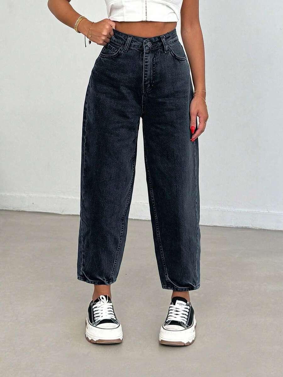 czarne spodnie jeans