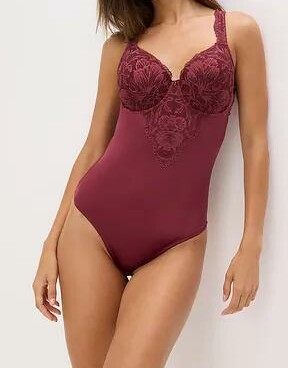 BODY DAMSKIE  Z DEKOLTEM SERCE I STRINGAMI PLUS SIZE