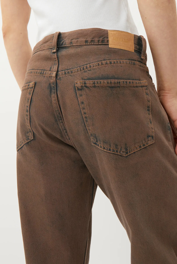 BRĄZOWE SPODNIE JEANS