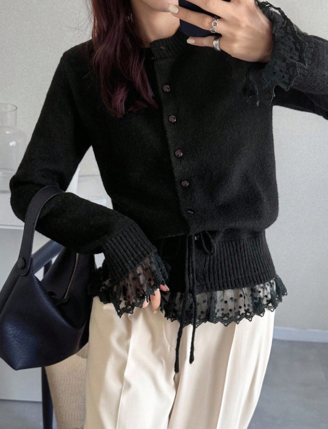 CZARNY SWETER KORONKA