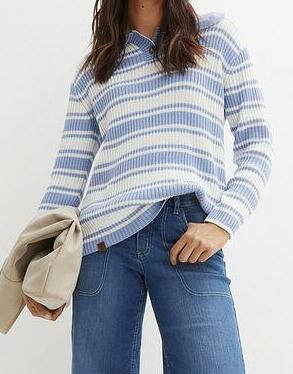 SWETER W PASKI