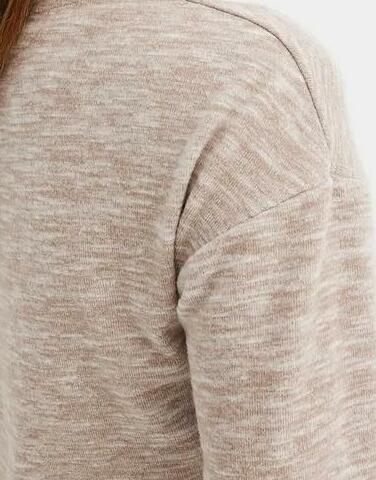 SWETER Z GOLFEM 