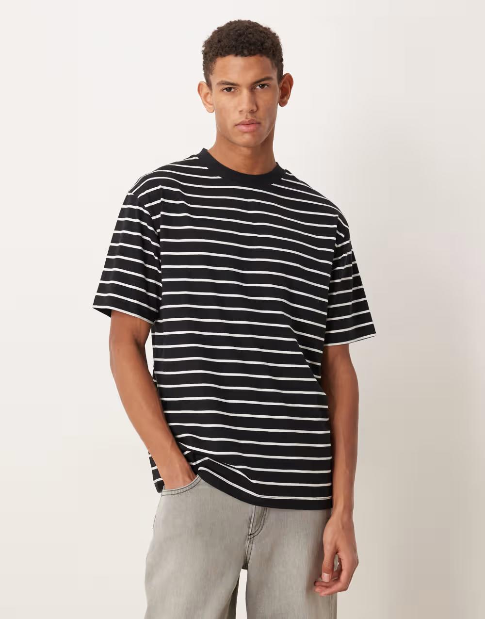 klasyczny t-shirt w paski
