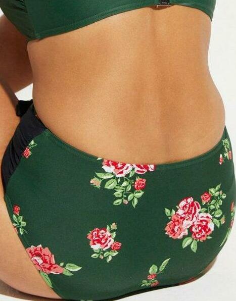 DÓŁ OD BIKINI