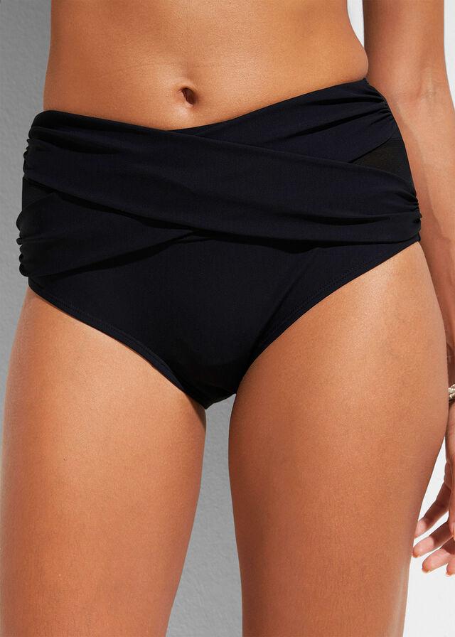 MAJTKI OD BIKINI 