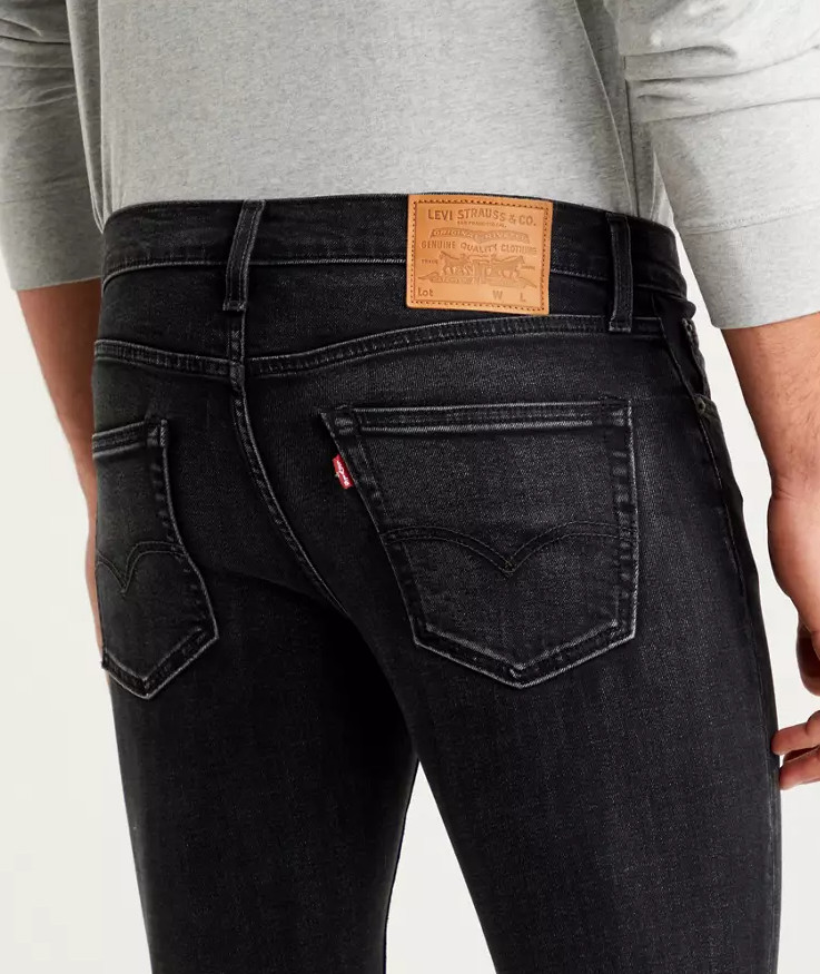 szare spodnie jeans