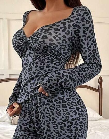 bluzka od piżamy animal print
