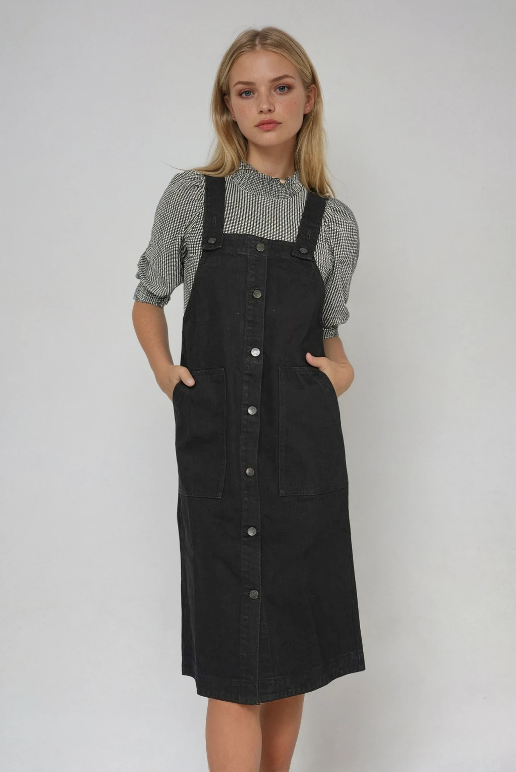 czarna sukienka jeans kieszenie