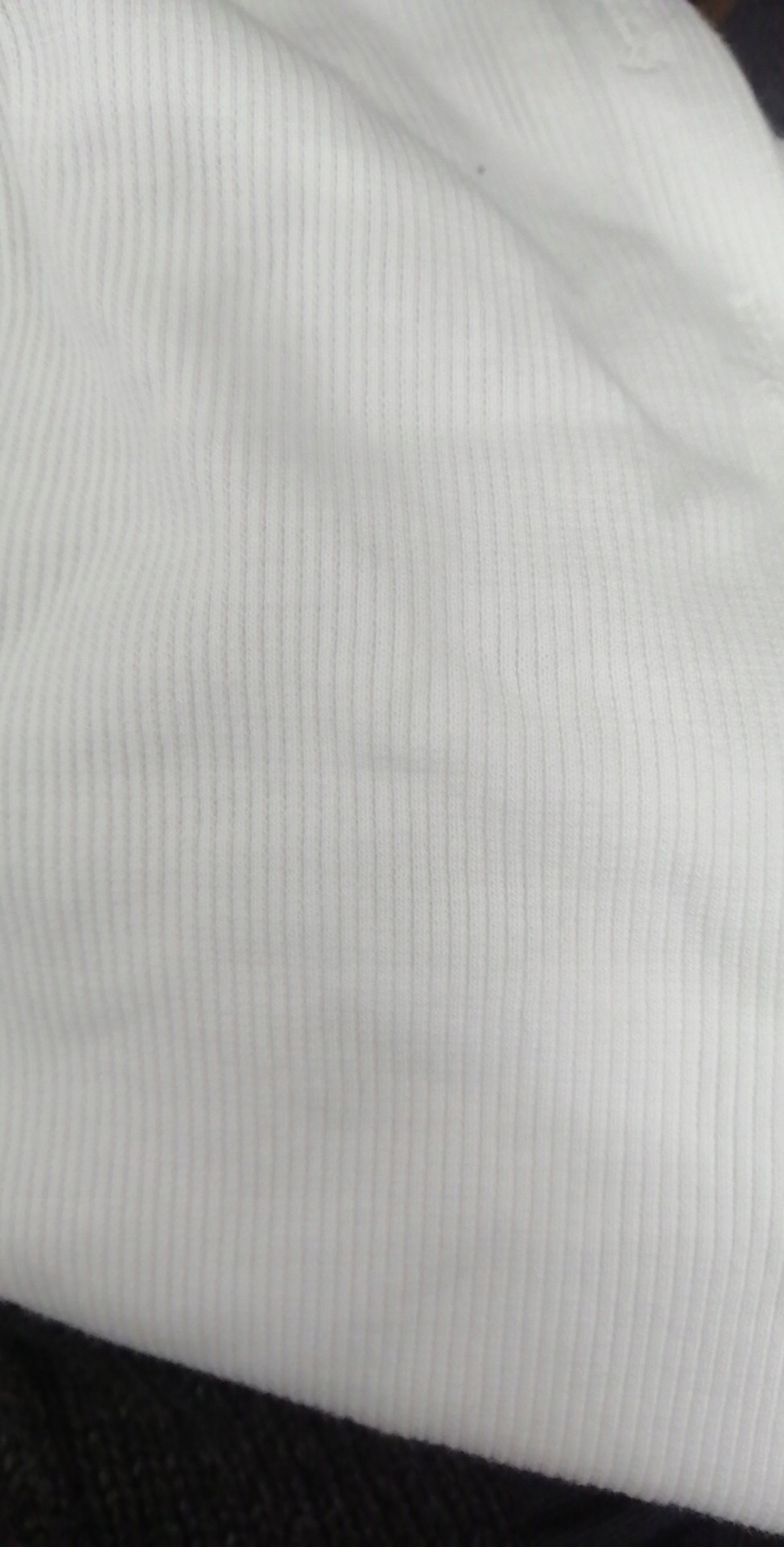 biały top prążki 