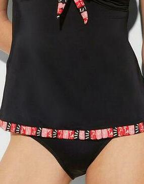 DÓŁ OD BIKINI