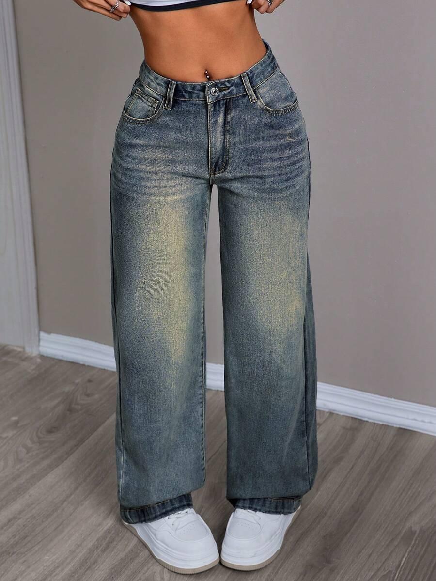 granatowe spodnie jeans 