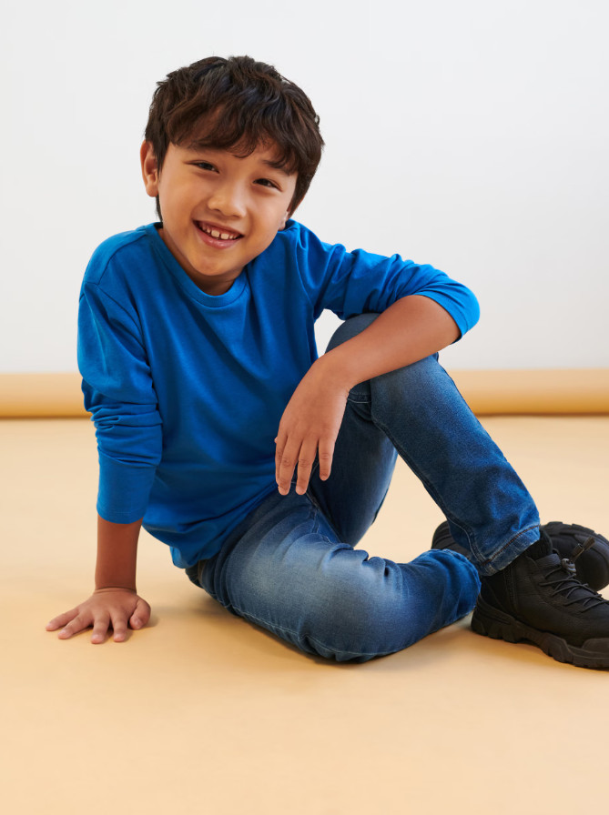 ocieplane niebieskie spodnie jeans