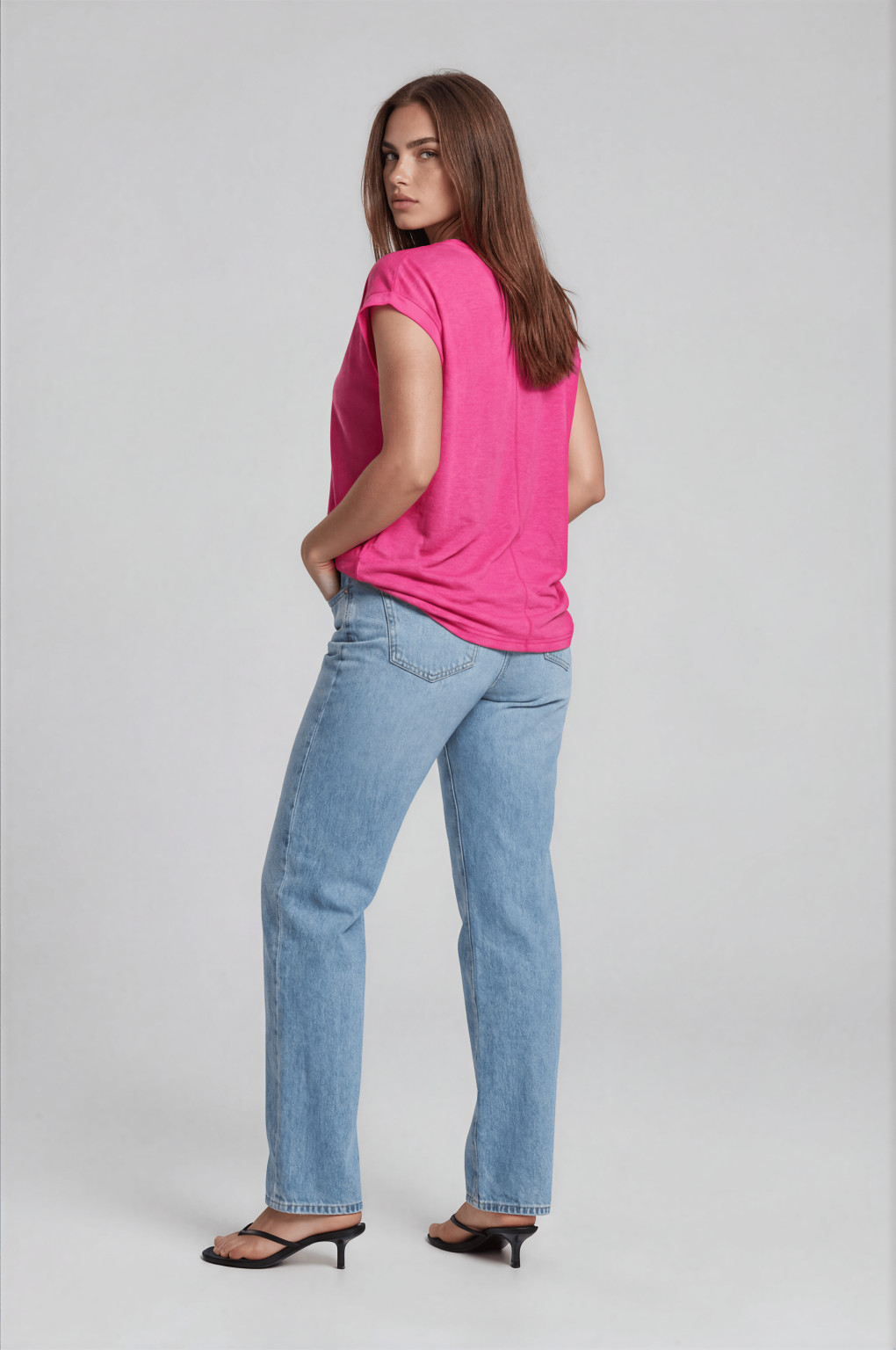 różowa bluzka v neck