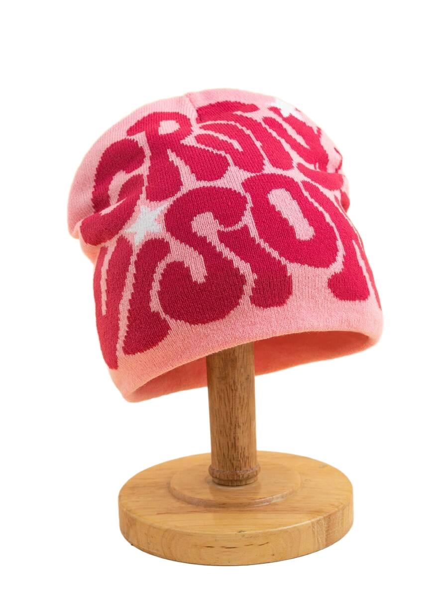 różowa zimowa czapka