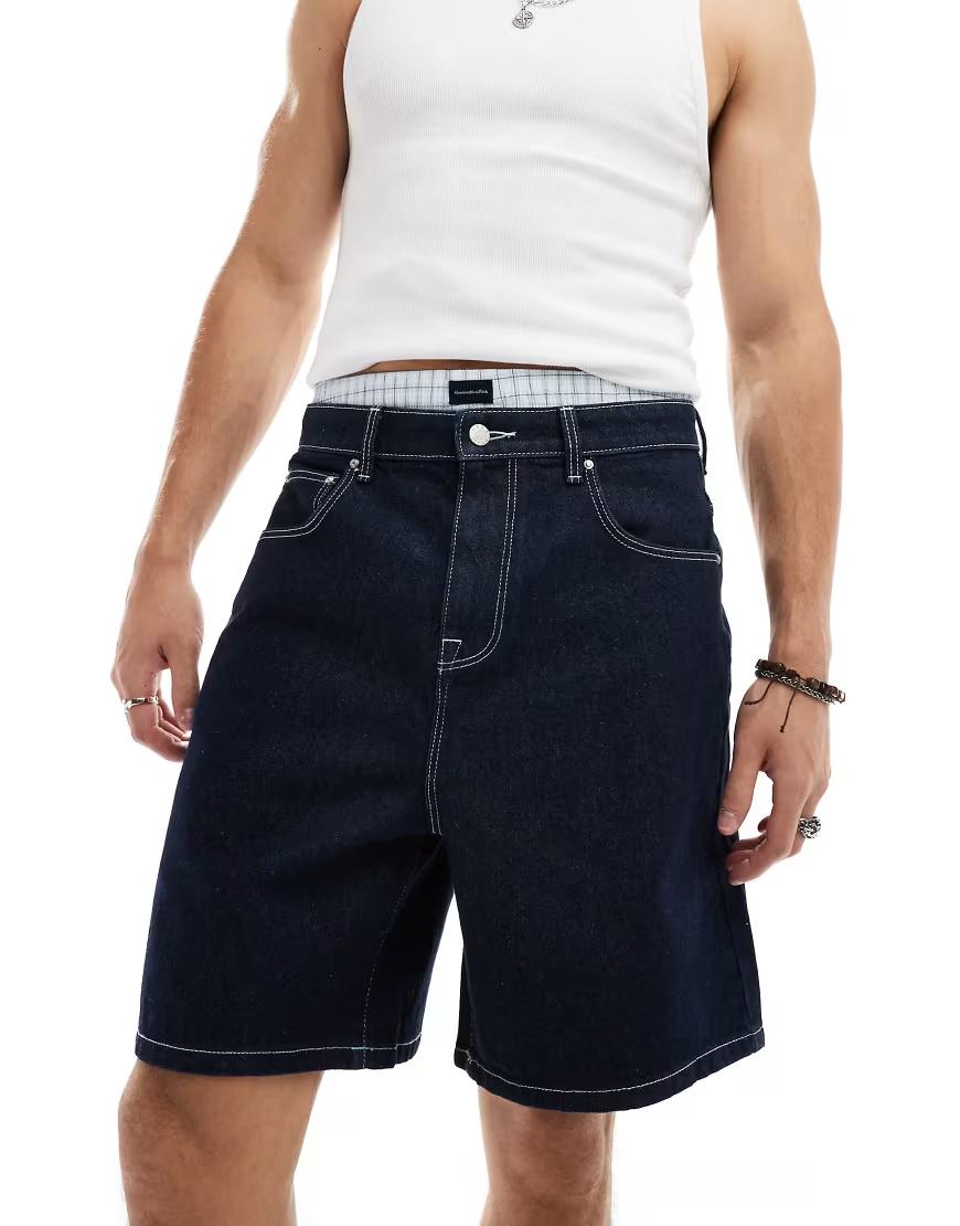 SPODENKI JEANSOWE PRZED KOLANO