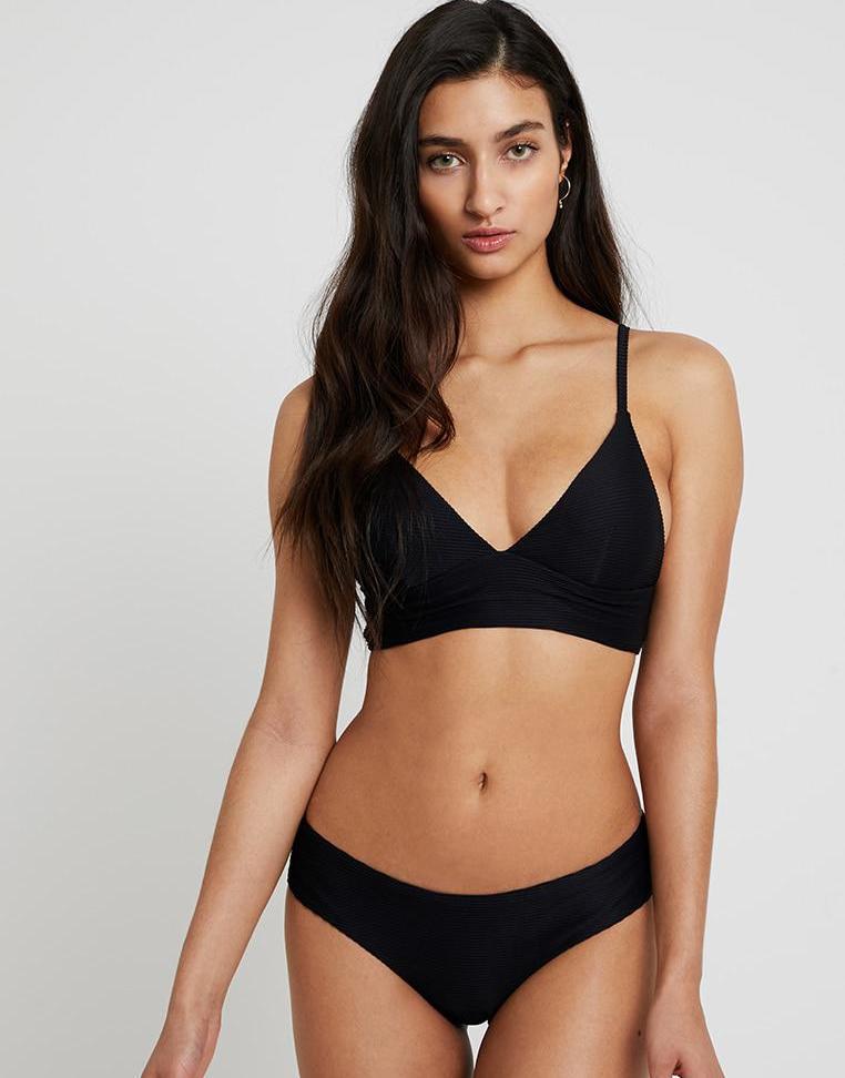 DÓŁ OD BIKINI 