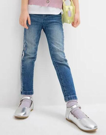 JEANSY SKINNY Z CEKINAMI