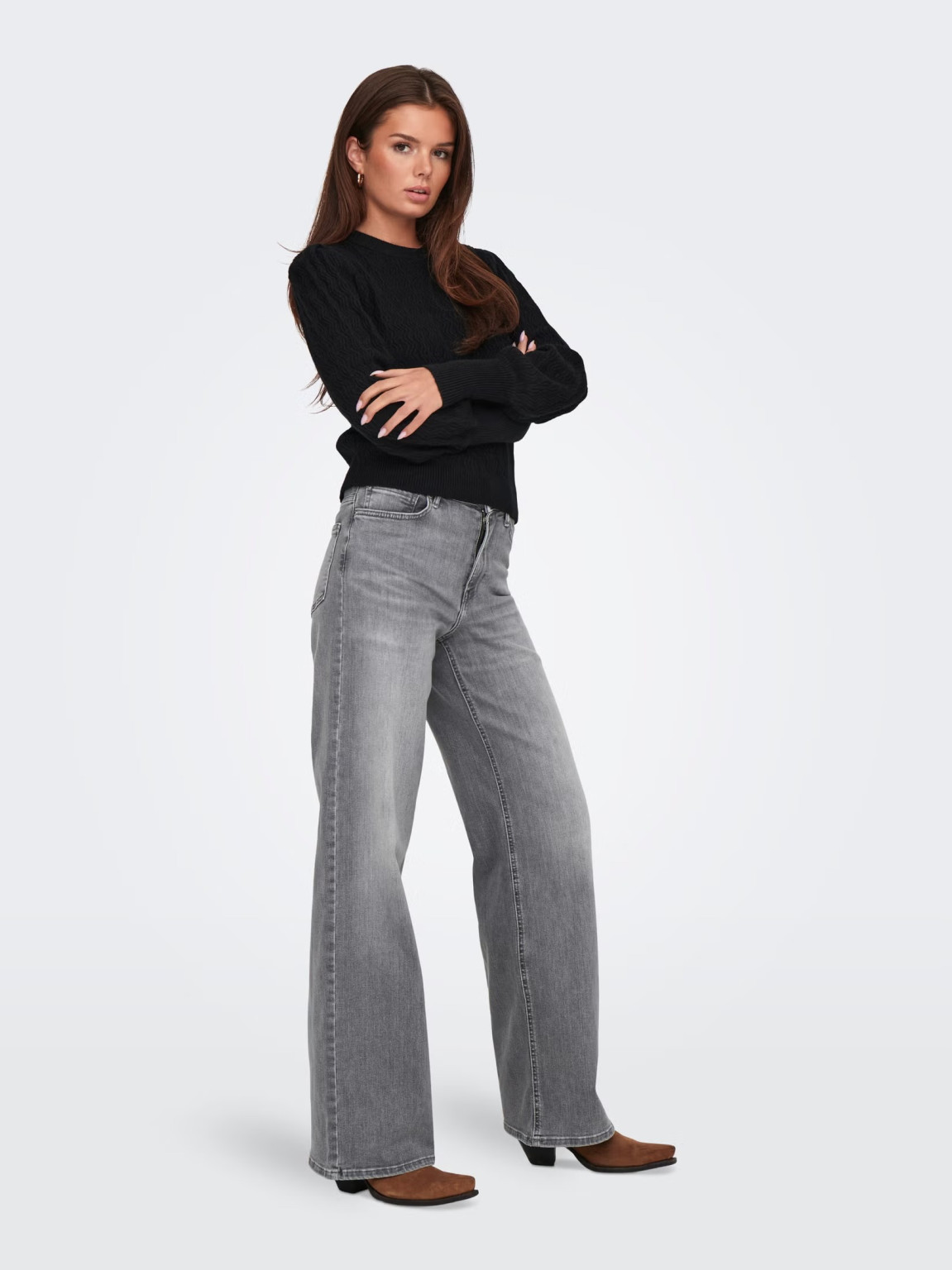 szare spodnie jeans wide leg