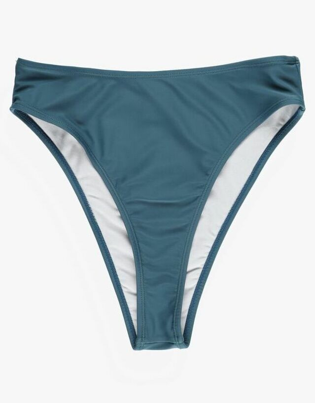 DÓŁ OD BIKINI