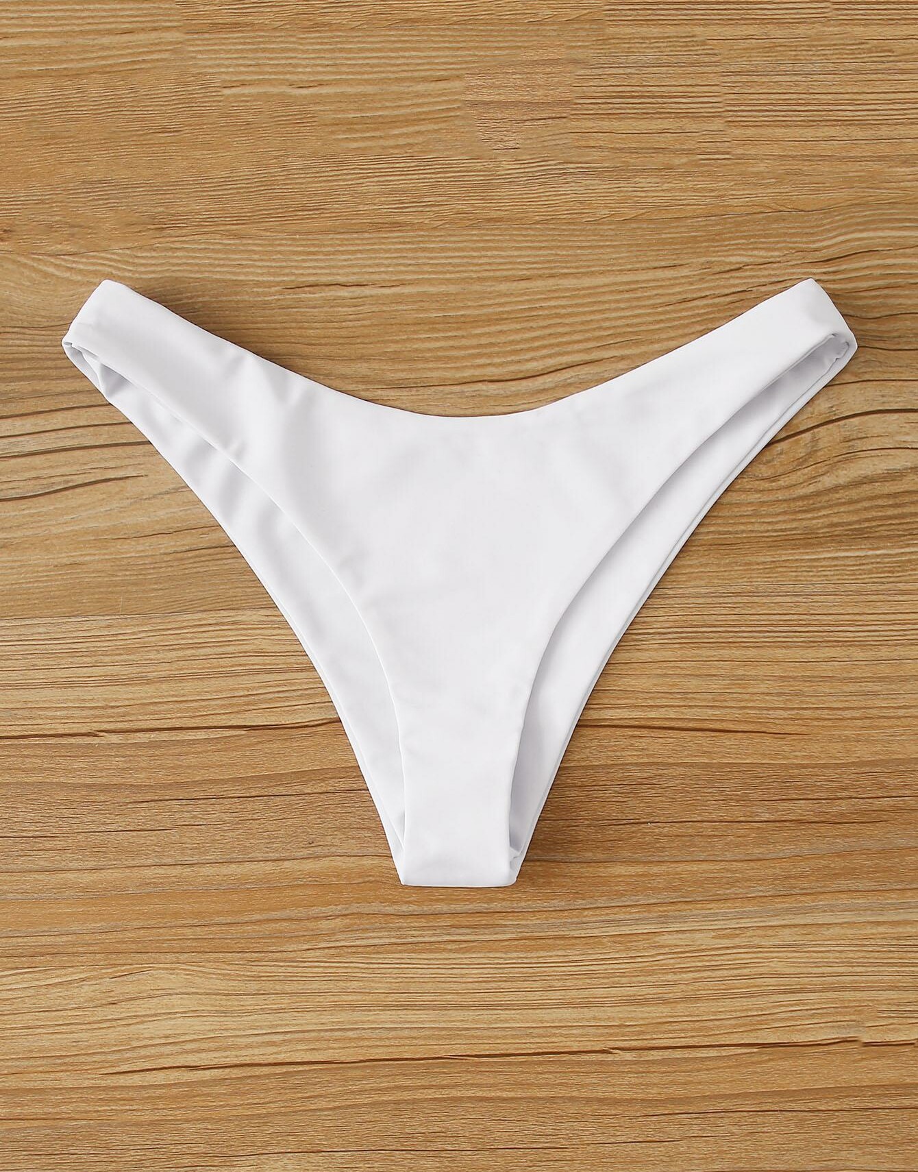 DÓŁ OD BIKINI