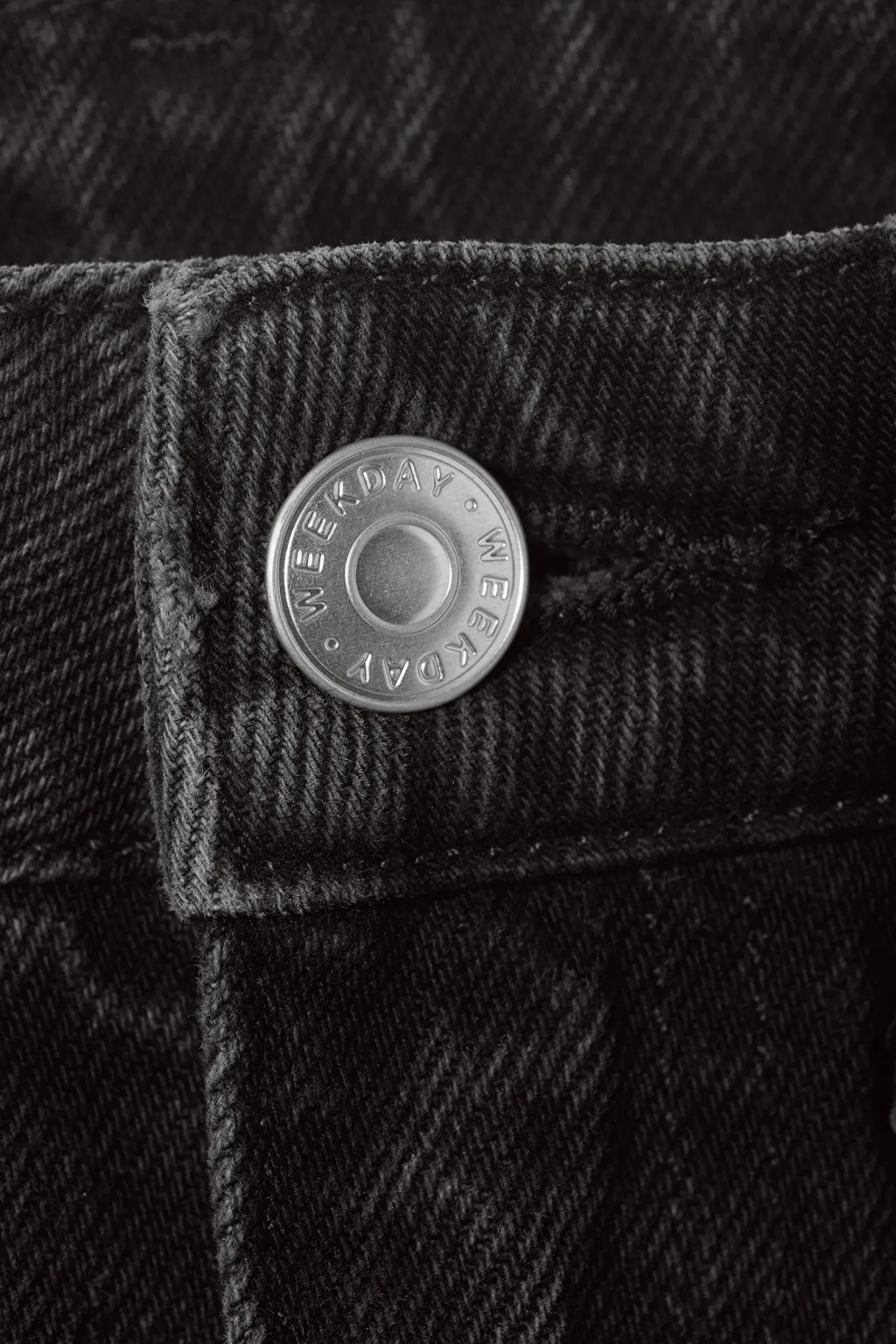 CZARNE SPODNIE JEANS
