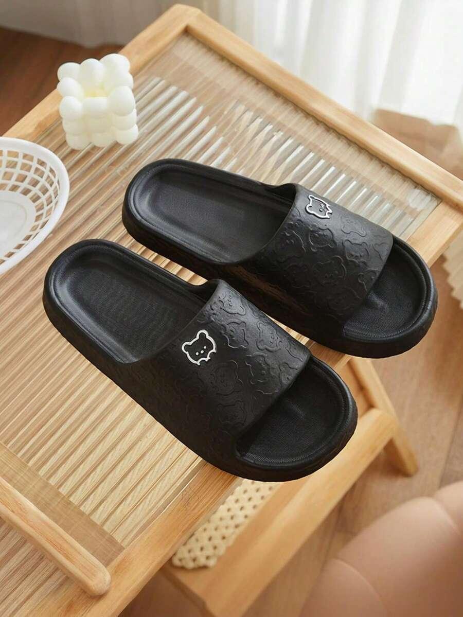 czarne klapki casual
