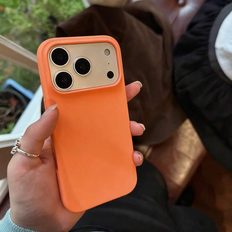 pomarańczowe etui na telefon iphone 13