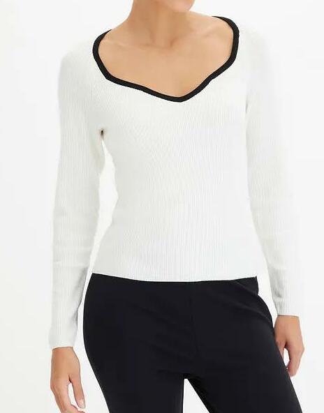 SWETER Z CIENKIEJ DZIANINY