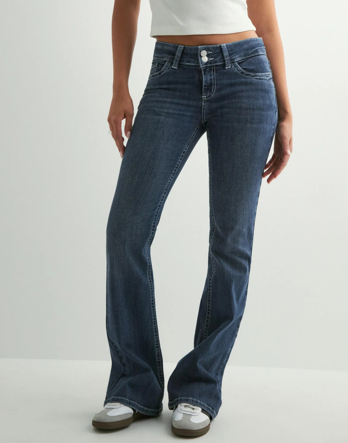 spodnie jeans bootcut