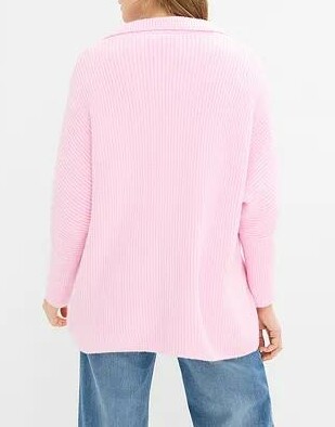 SWETER DAMSKI OVERSIZE Z KOŁNIERZYKIEM 