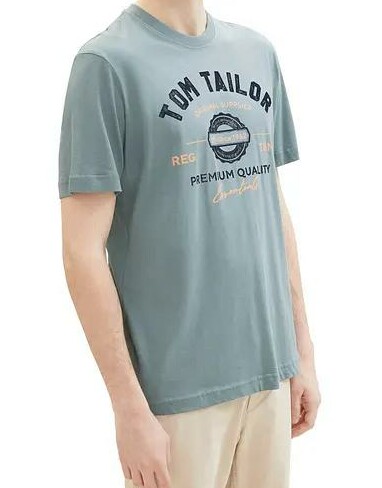 T-SHIRT Z NADRUKIEM