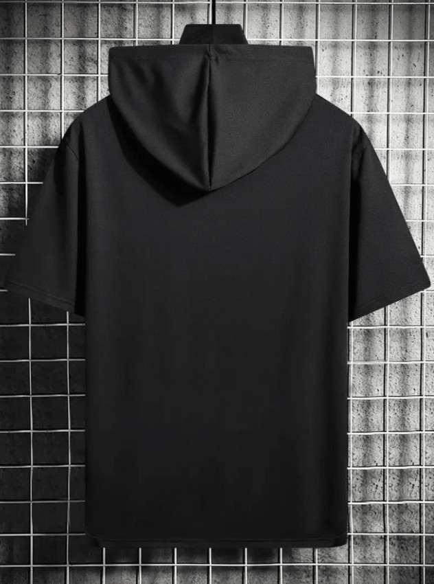czarny t-shirt z kapturem kieszonka