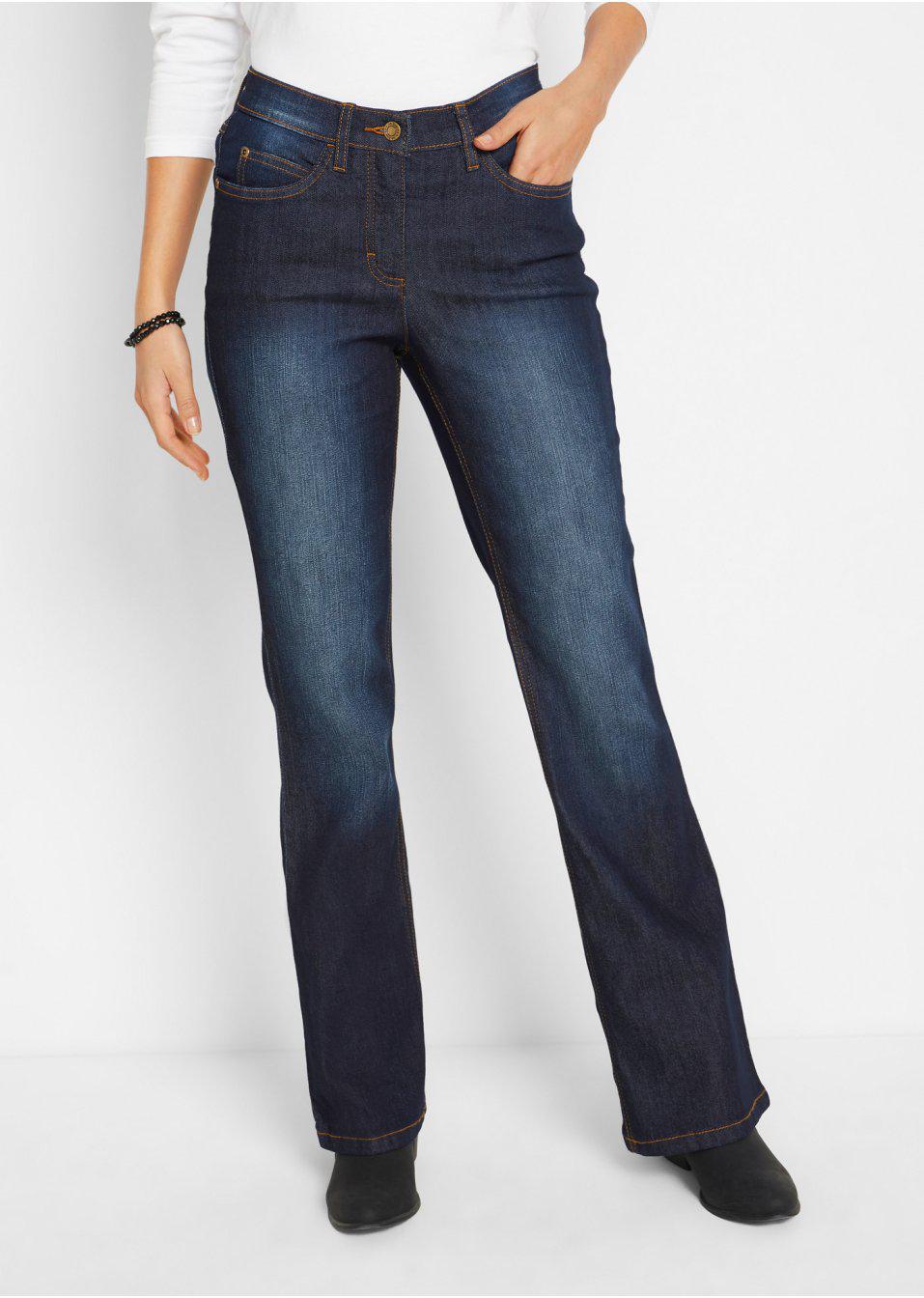 granatowe spodnie jeans